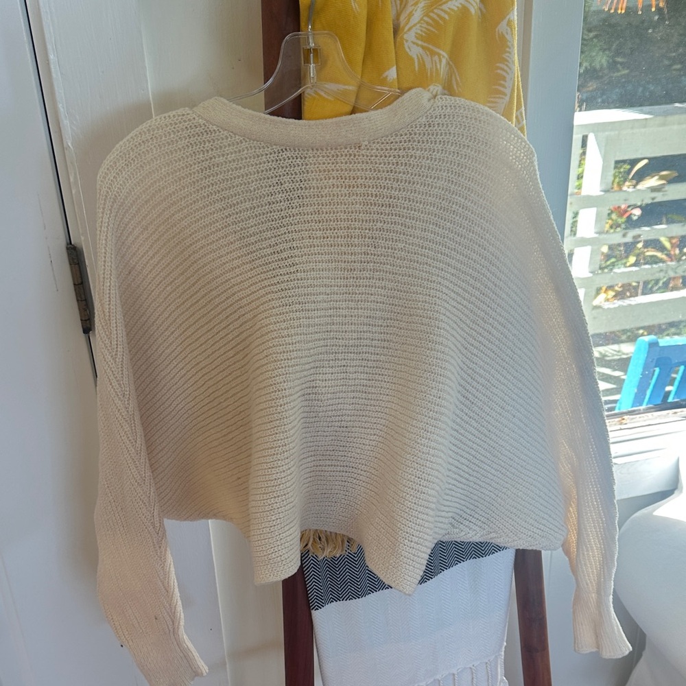SHEIN Cream Women's Crew Neck Sweater